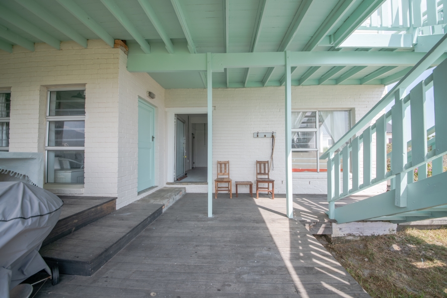 4 Bedroom Property for Sale in Pringle Bay Western Cape